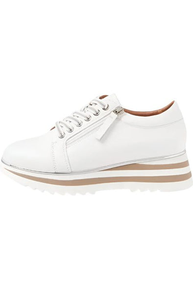 ALFIE & EVIE HOSTING SNEAKER - WHITE