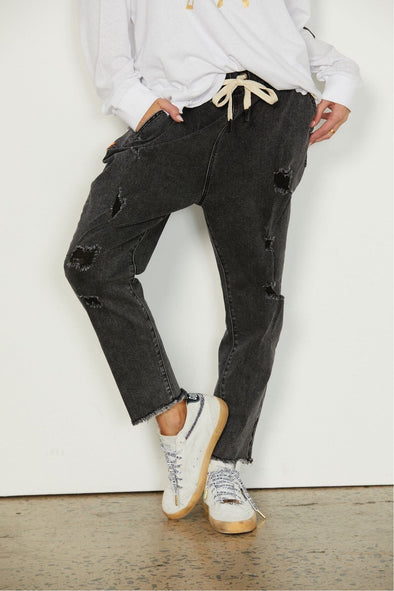 HAMMILL & CO DENIM DISTRESSED JOGGER - BLACK