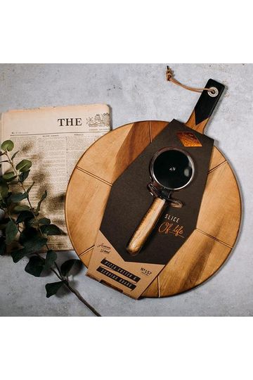 PIZZA CUTTER & SERVING BOARD